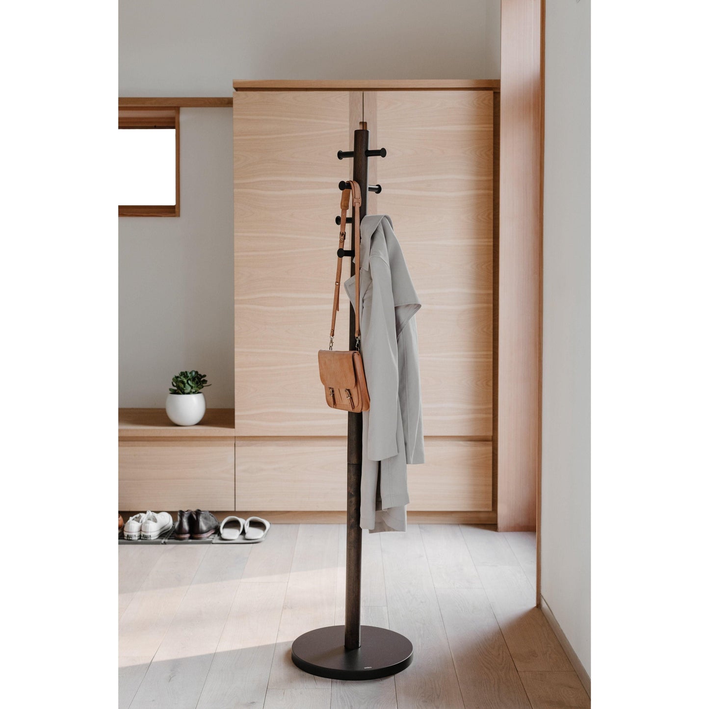 Pillar Coat Rack